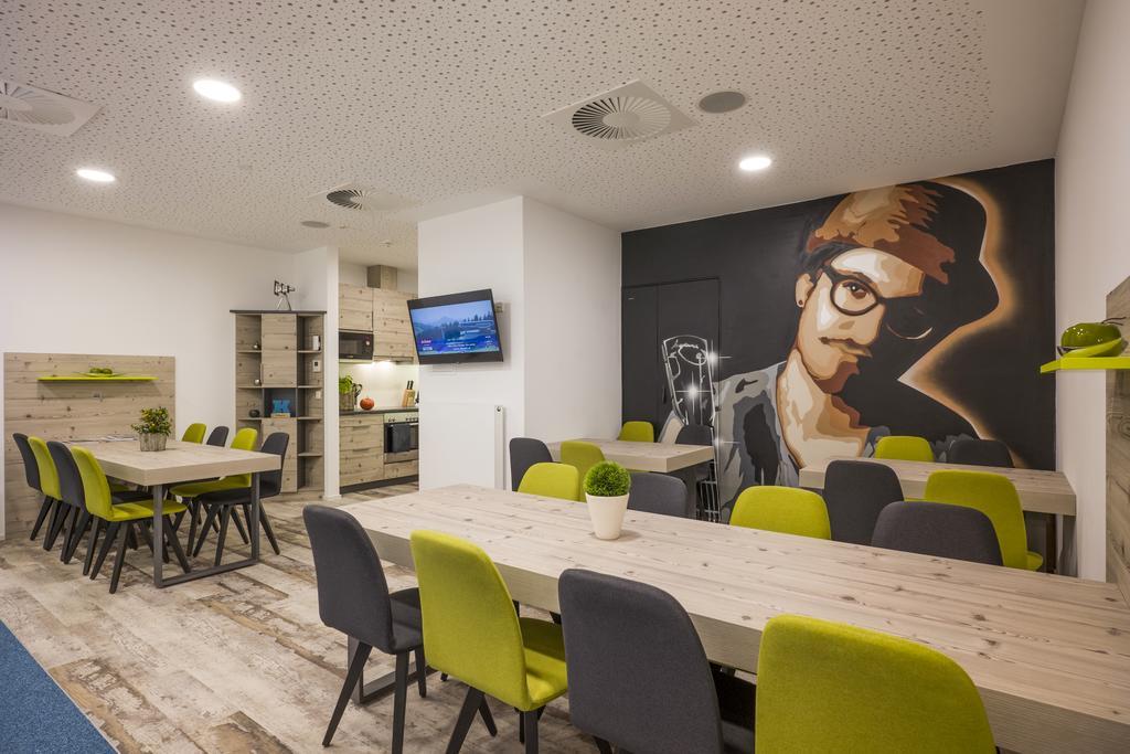 Aparthotel Backstage クーフシュタイン エクステリア 写真